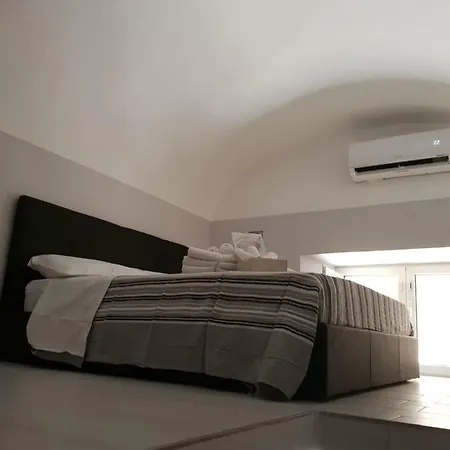 아파트 House Aurora