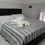 House Aurora Неаполь