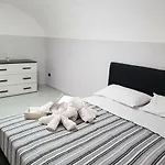 Апартаменты House Aurora Неаполь