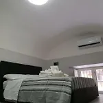Апартаменты House Aurora Неаполь